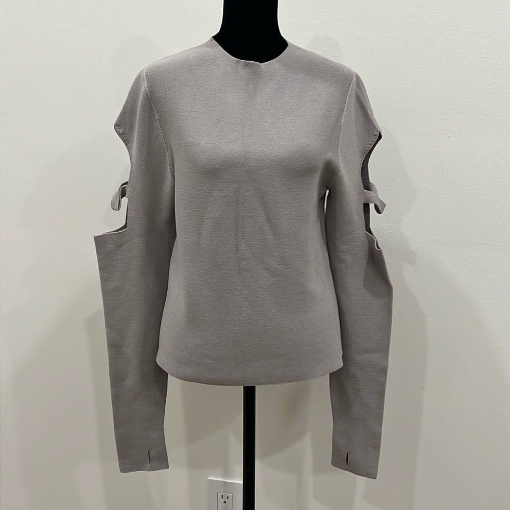 BLUEKI Ari Top in Cloud